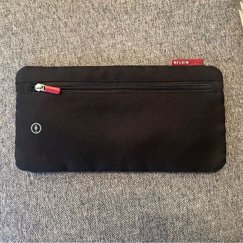 Belkin black and red zipper travel bag for electronics and other personal items